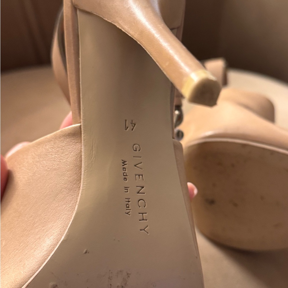 Givenchy Tan Heels - Picture 4 of 4